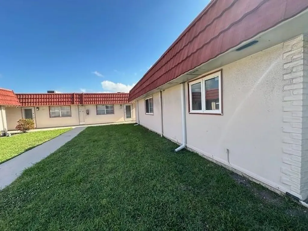 251 Seville K Delray Beach FL 33446
