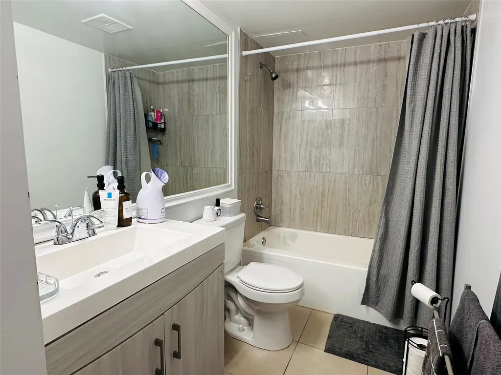 4156 Inverrary Drive Lauderhill FL 33319