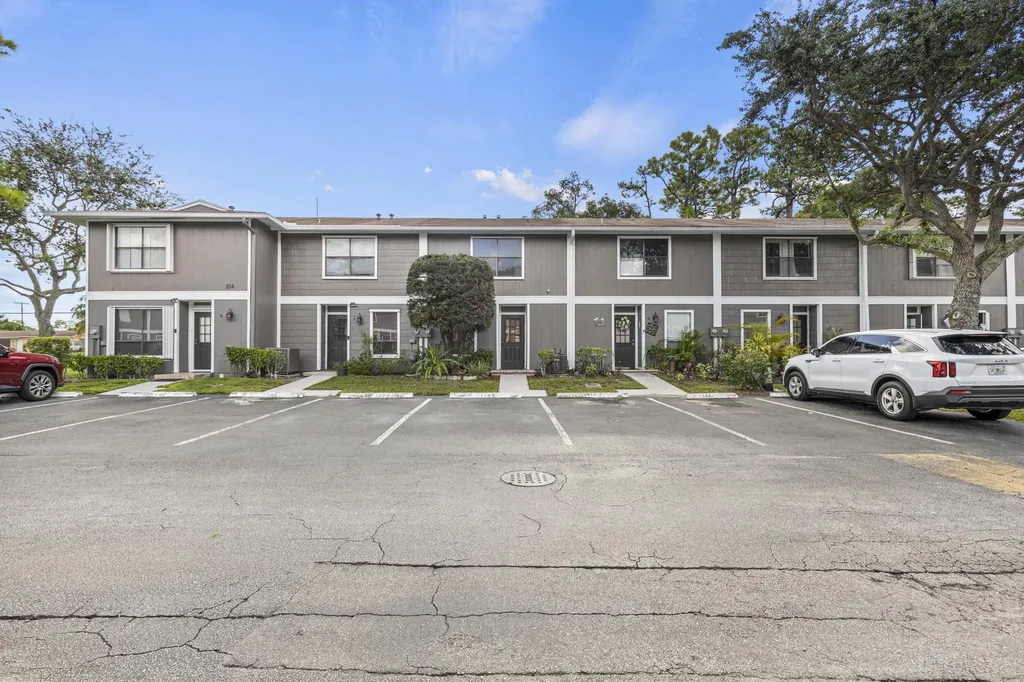 814 Hill Drive West Palm Beach FL 33415