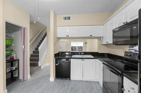 3168 SW 49th Street Dania Beach FL 33312