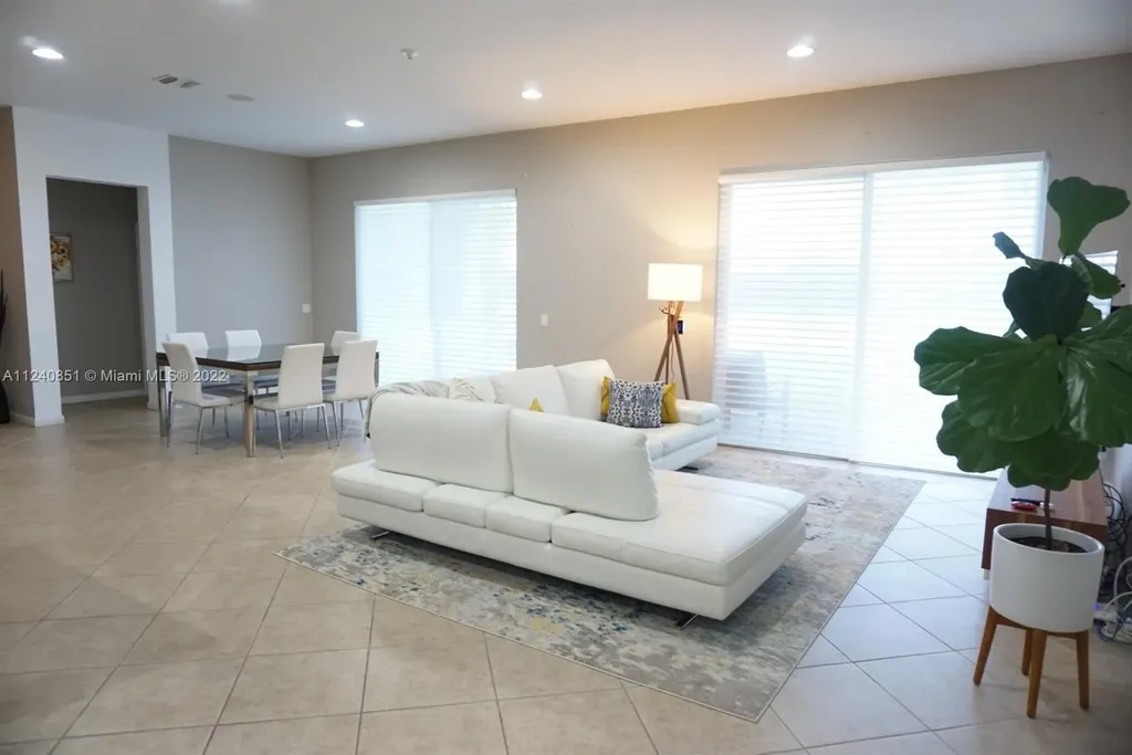 878 Lavender Circle Weston FL 33327