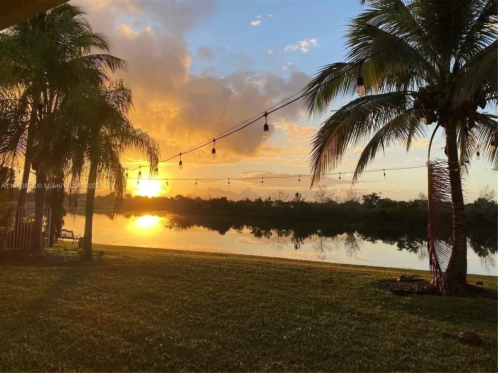 878 Lavender Circle Weston FL 33327
