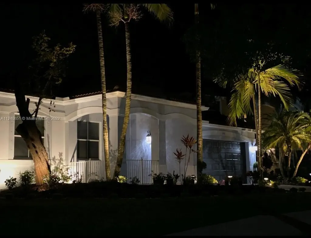 878 Lavender Circle Weston FL 33327