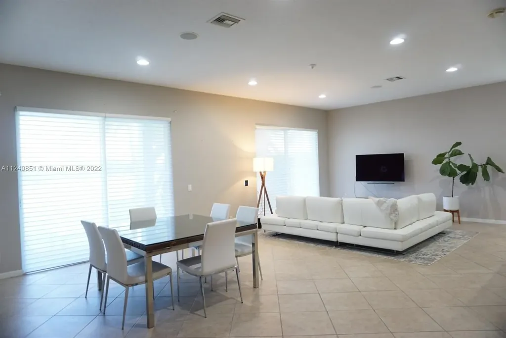 878 Lavender Circle Weston FL 33327