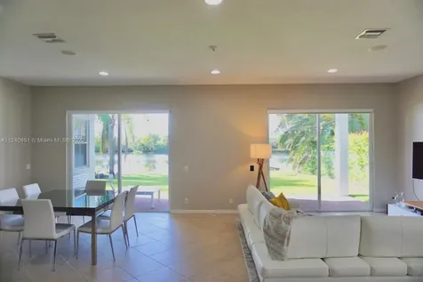 878 Lavender Circle Weston FL 33327