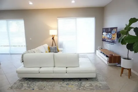 878 Lavender Circle Weston FL 33327