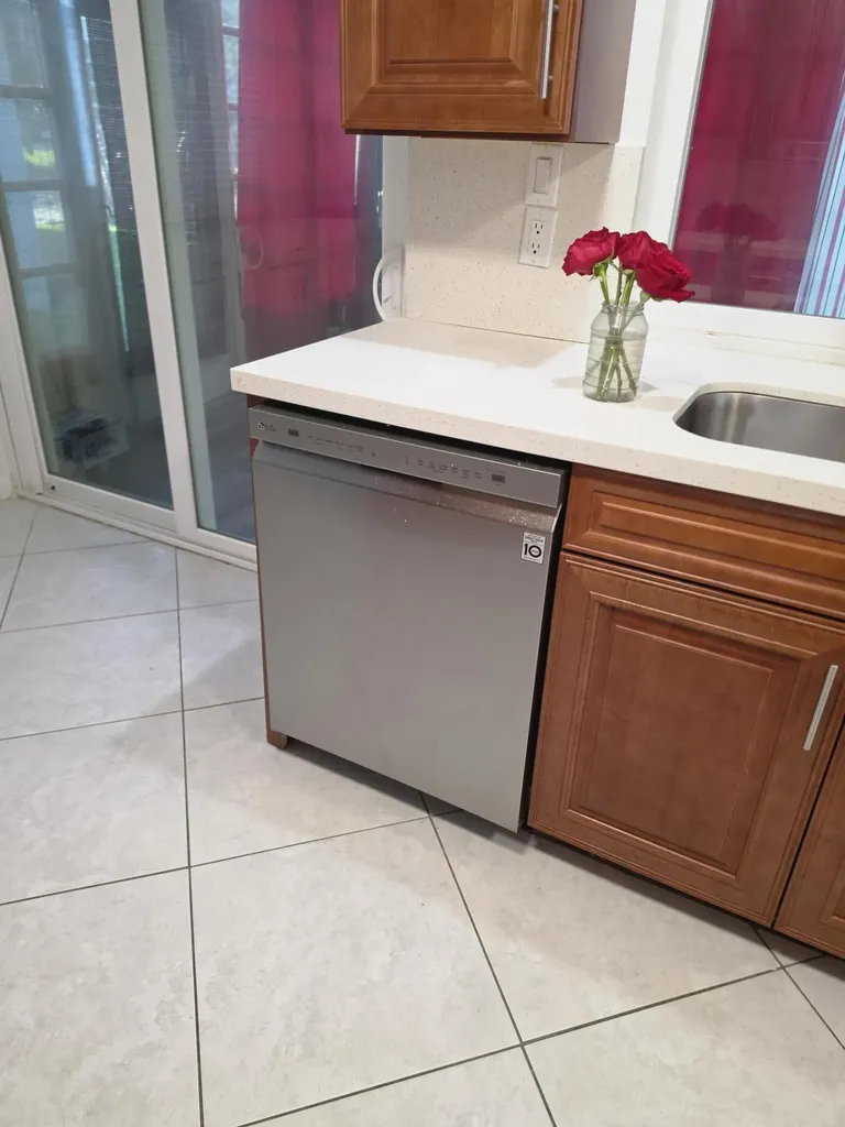 4717 NW 58th Street Tamarac FL 33319