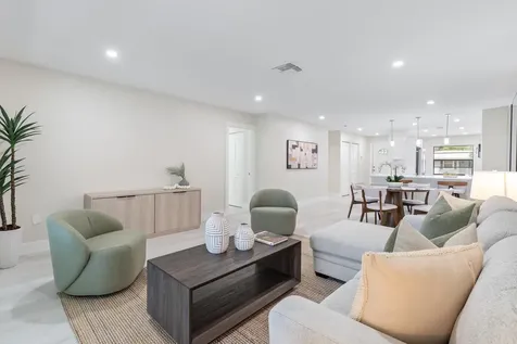 52 Stratford Lane W Boynton Beach FL 33436