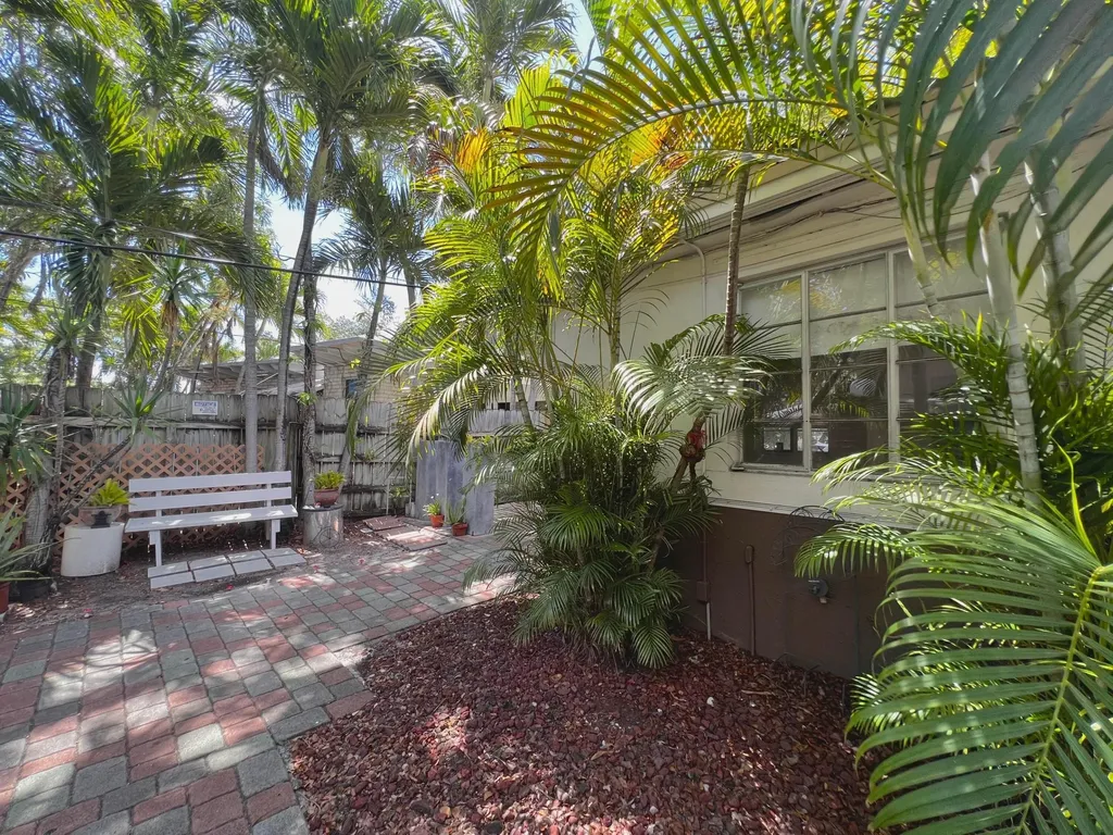 1859 Buchanan Street Hollywood FL 33020