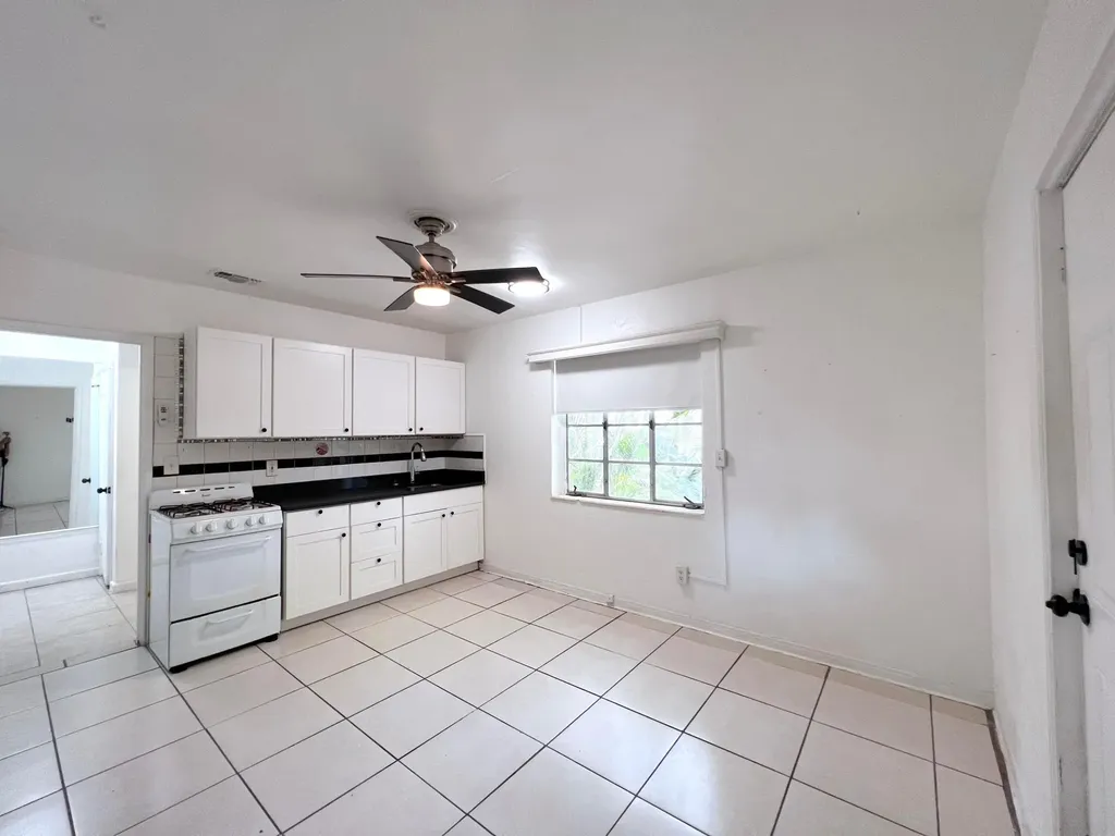 1859 Buchanan Street Hollywood FL 33020
