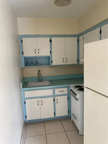 1812 E Oakland Park Boulevard Oakland Park FL 33306