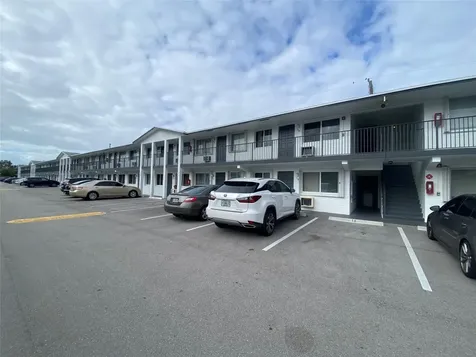 1812 E Oakland Park Boulevard Oakland Park FL 33306