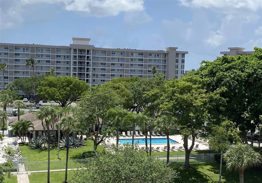 2671 S Course Drive Pompano Beach FL 33069