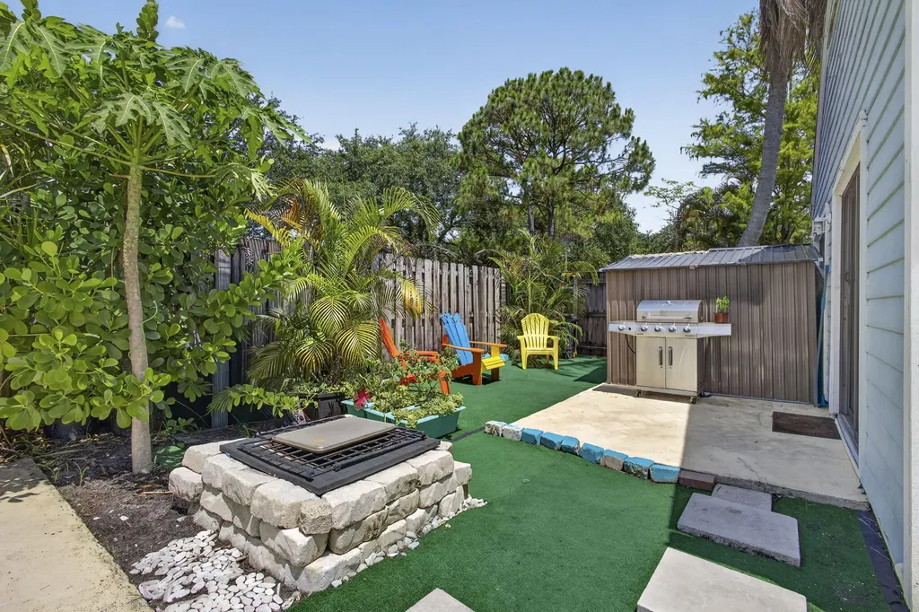 537 Goldenwood Way Wellington FL 33414