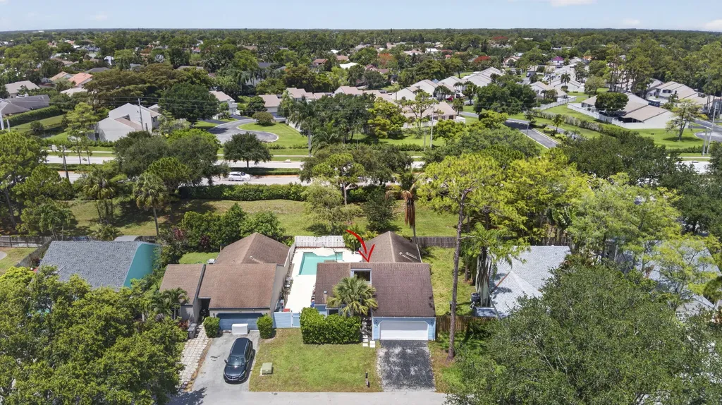 537 Goldenwood Way Wellington FL 33414