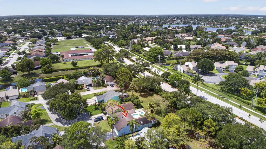 537 Goldenwood Way Wellington FL 33414