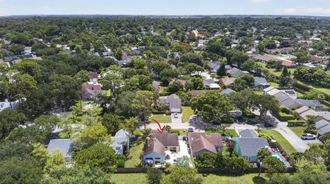 537 Goldenwood Way Wellington FL 33414