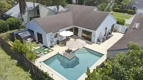 537 Goldenwood Way Wellington FL 33414