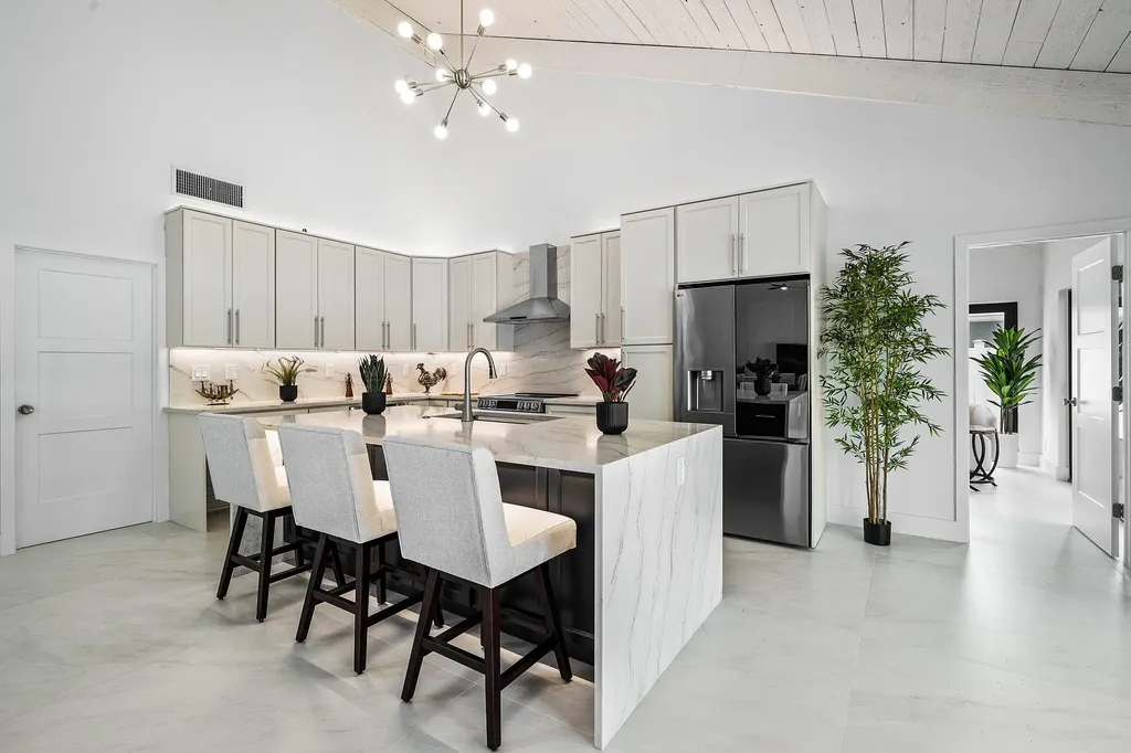1520 SW 17th Street Boca Raton FL 33486
