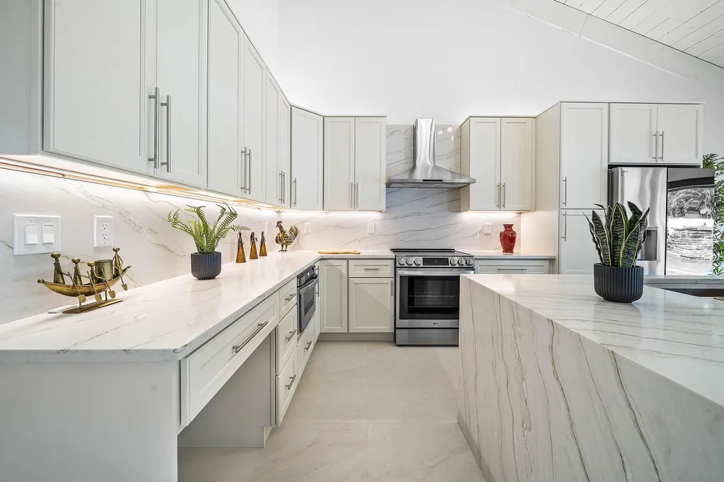 1520 SW 17th Street Boca Raton FL 33486