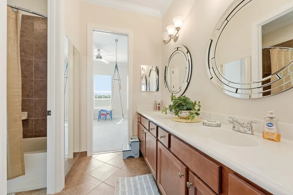 851 Edgebrook Lane West Palm Beach FL 33411