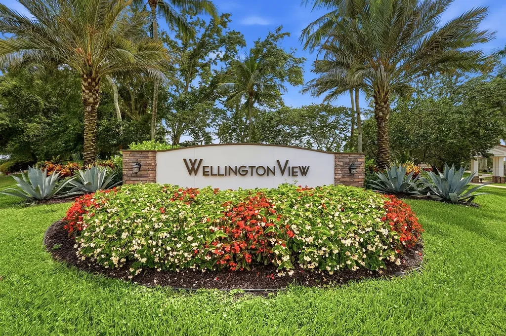 851 Edgebrook Lane West Palm Beach FL 33411