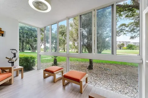 3900 Oaks Clubhouse Drive Pompano Beach FL 33069