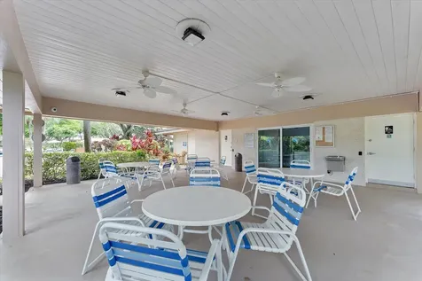 3900 Oaks Clubhouse Drive Pompano Beach FL 33069