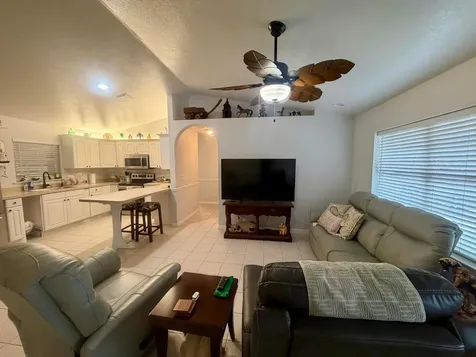 7823 SW 9th Street Okeechobee FL 34974