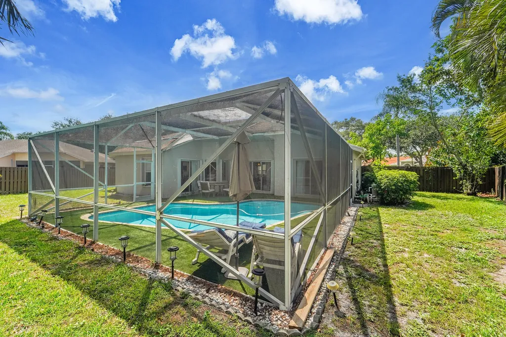 945 Sunflower Avenue Delray Beach FL 33445