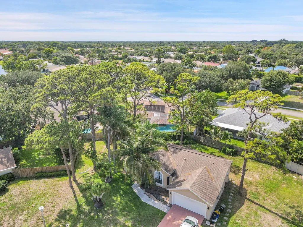 945 Sunflower Avenue Delray Beach FL 33445