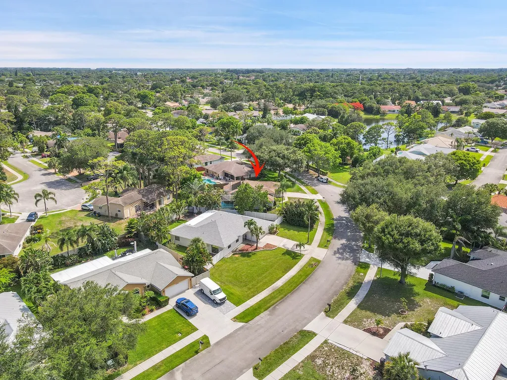 945 Sunflower Avenue Delray Beach FL 33445