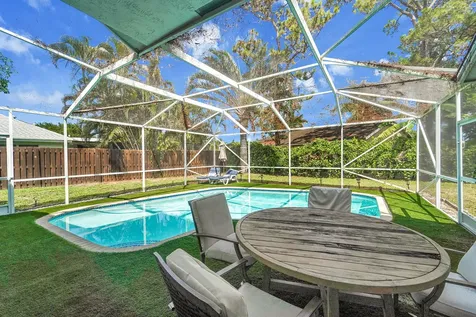 945 Sunflower Avenue Delray Beach FL 33445