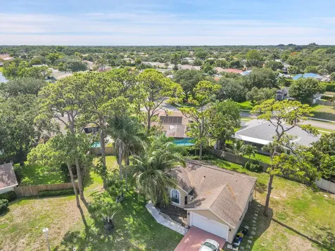 945 Sunflower Avenue Delray Beach FL 33445