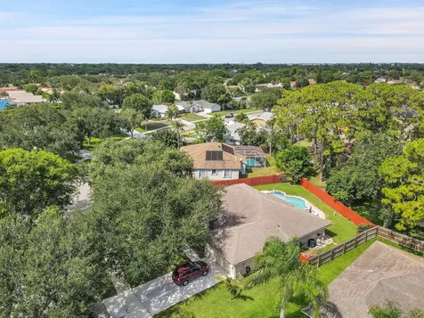 945 Sunflower Avenue Delray Beach FL 33445