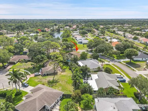 945 Sunflower Avenue Delray Beach FL 33445