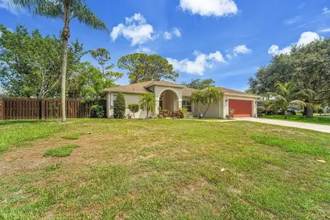 945 Sunflower Avenue Delray Beach FL 33445