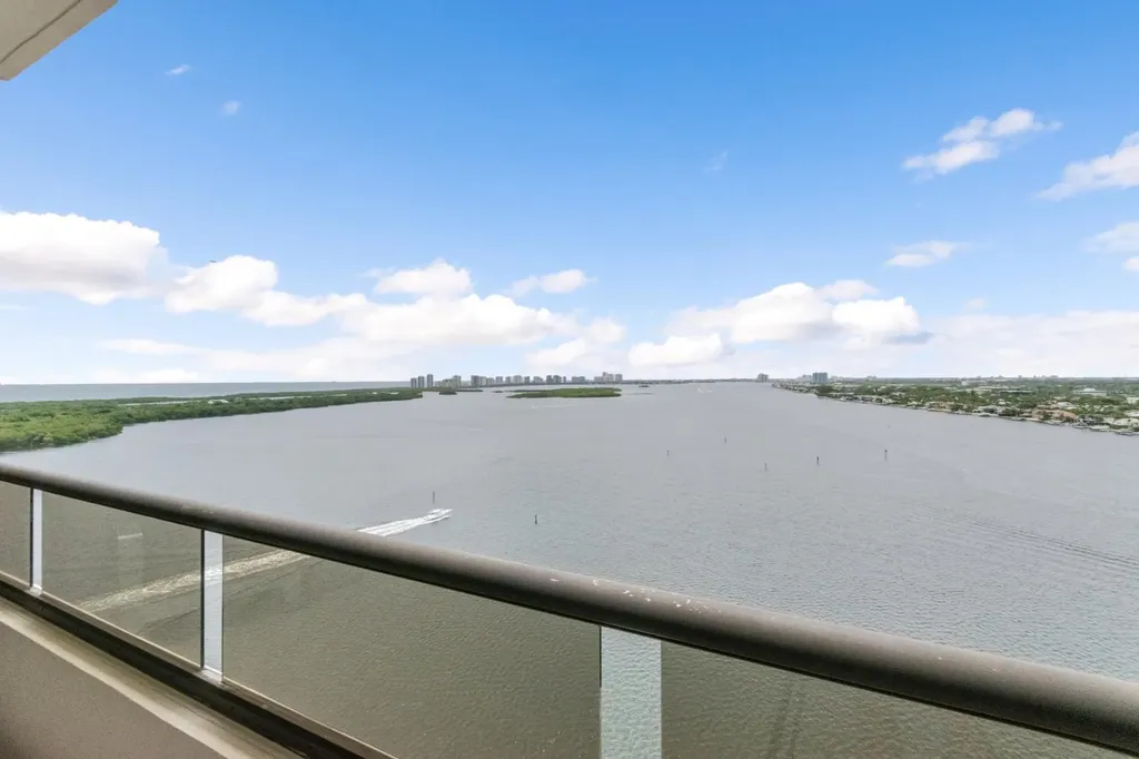 100 Lakeshore Drive North Palm Beach FL 33408