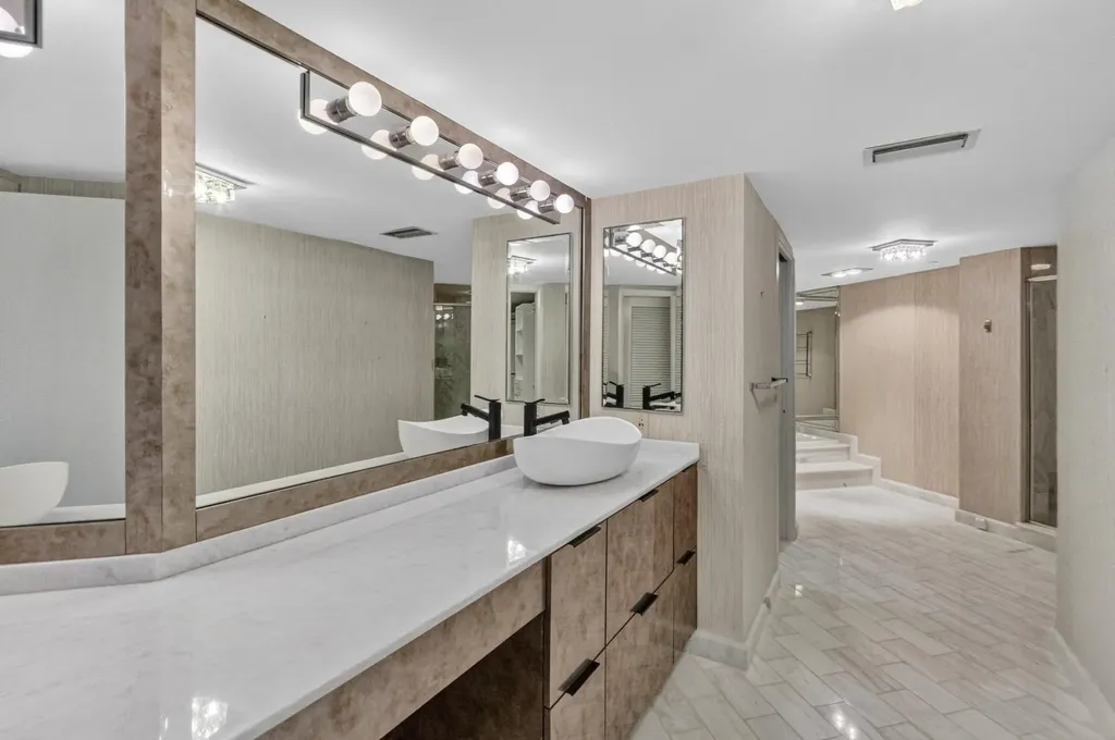 100 Lakeshore Drive North Palm Beach FL 33408