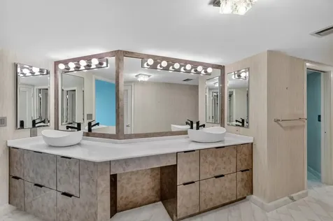 100 Lakeshore Drive North Palm Beach FL 33408