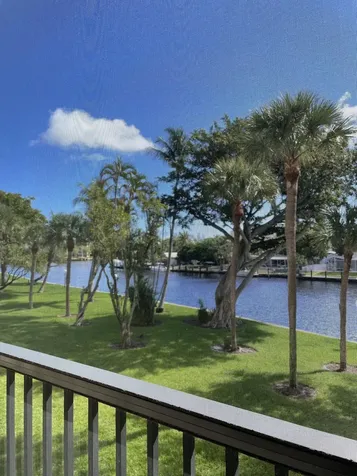 14 Royal Palm Way Boca Raton FL 33432