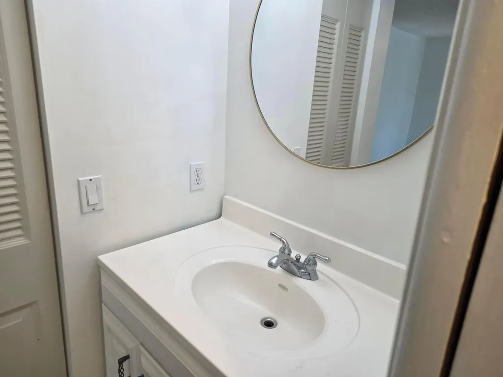 170 SE 7th Street SE Deerfield Beach FL 33441