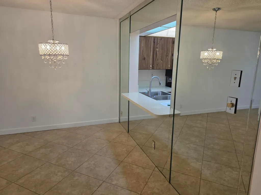 170 SE 7th Street SE Deerfield Beach FL 33441
