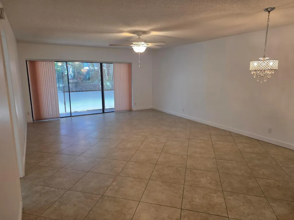 170 SE 7th Street SE Deerfield Beach FL 33441
