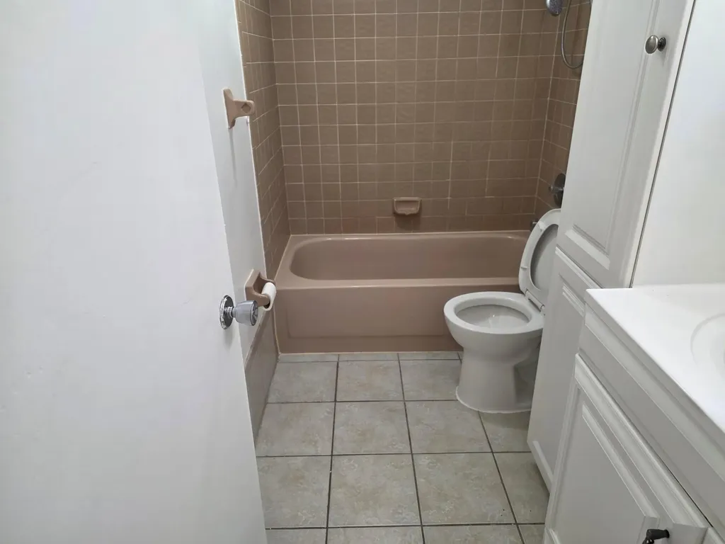 170 SE 7th Street SE Deerfield Beach FL 33441
