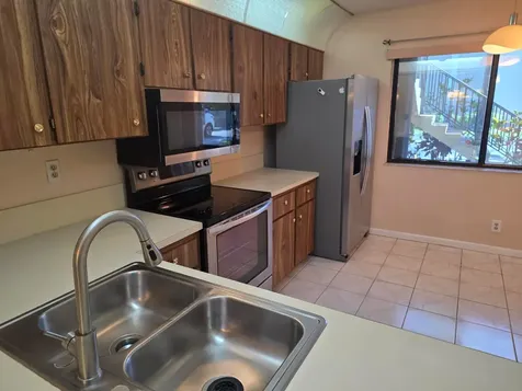 170 SE 7th Street SE Deerfield Beach FL 33441
