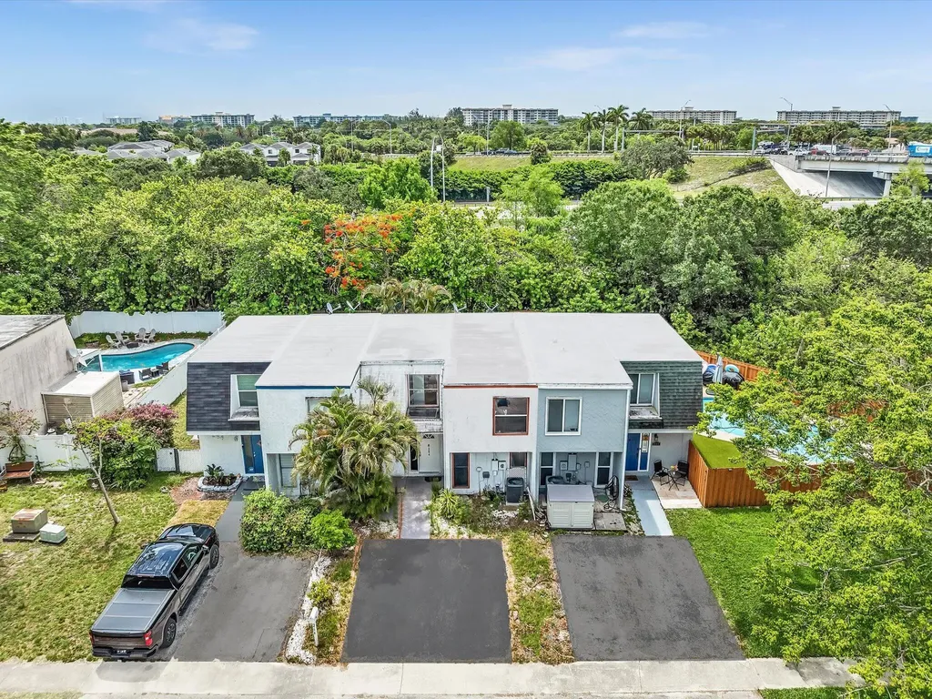 264 Sunshine Drive Coconut Creek FL 33066