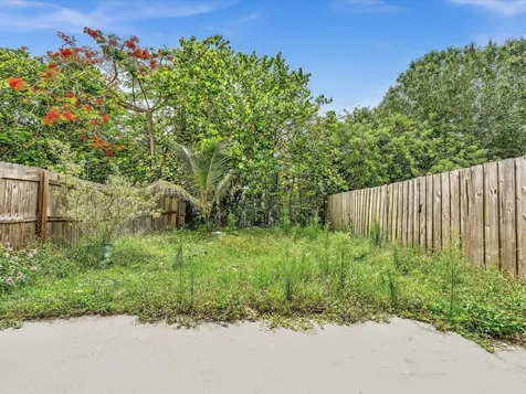 264 Sunshine Drive Coconut Creek FL 33066