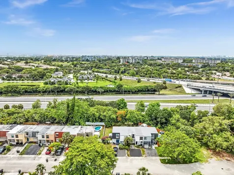 264 Sunshine Drive Coconut Creek FL 33066