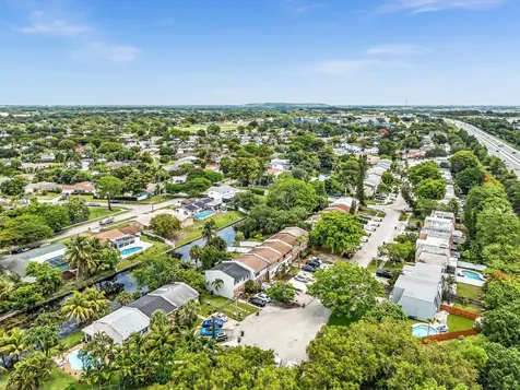 264 Sunshine Drive Coconut Creek FL 33066